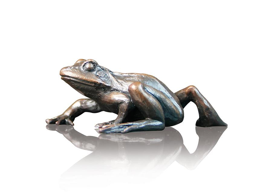 Small Frog Walking (931), Solid Bronze Sculpture